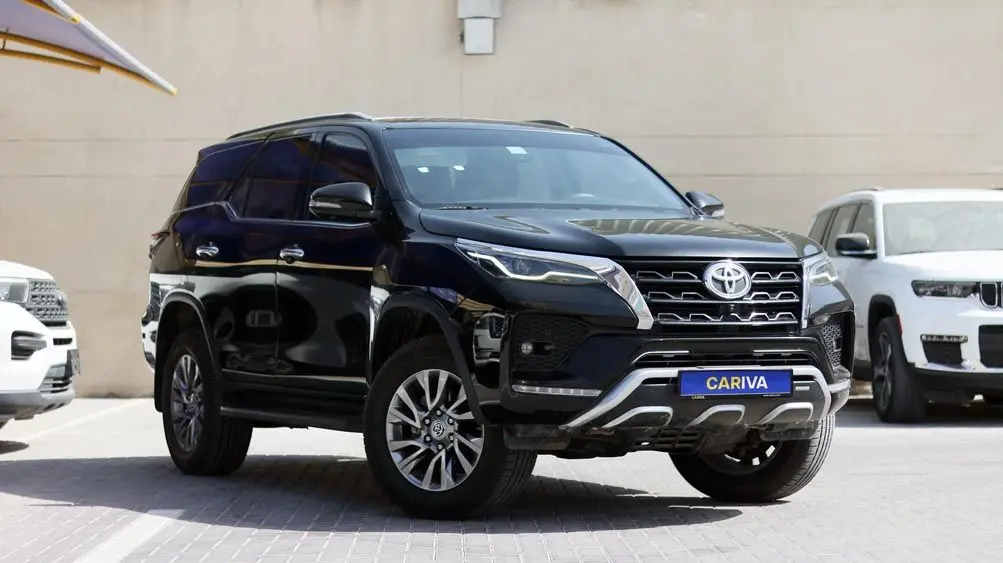 Toyota Fortuner 2023 — photo 1