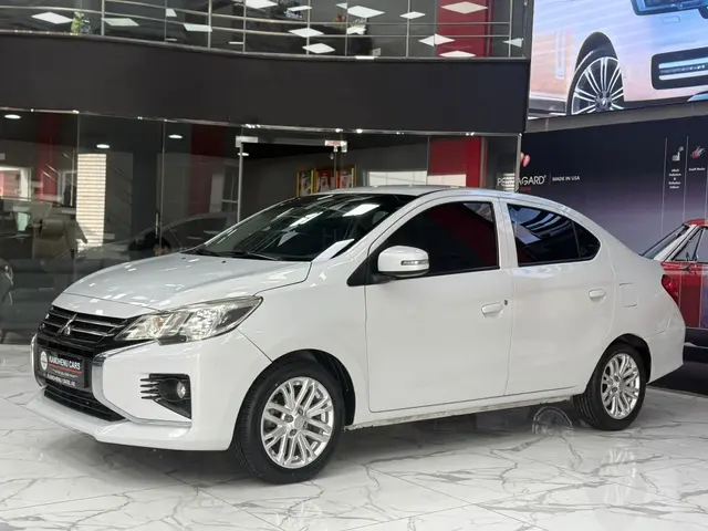 Mitsubishi Attrage GLX