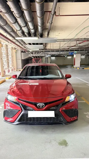 Toyota Camry LIMITED in Dubai