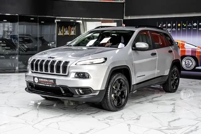 Jeep Cherokee SPORT