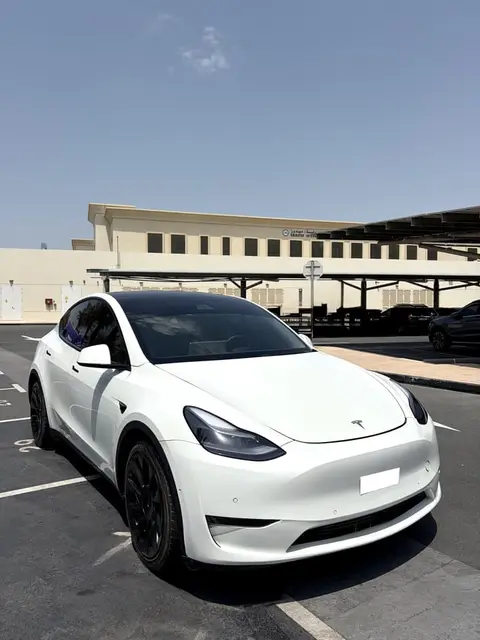 Tesla Model Y null in Dubai