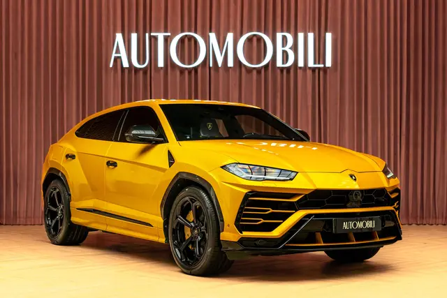 Lamborghini URUS