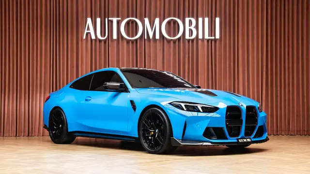 BMW M4 CS
