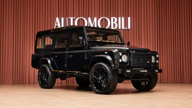 Land Rover Defender 110