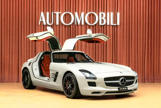 Mercedes-Benz SLS AMG