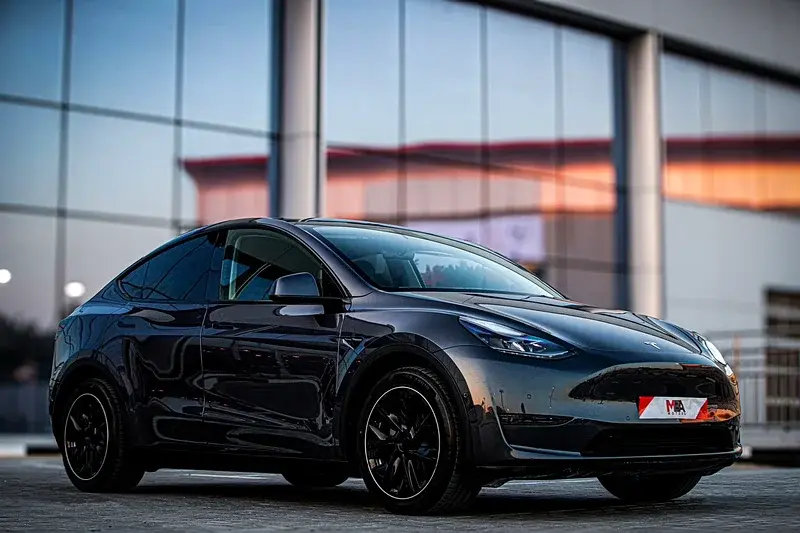 Tesla Model Y 2022 — photo 1
