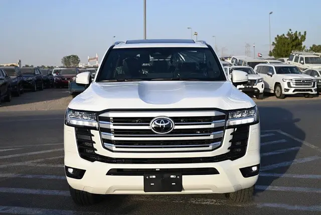 Toyota Land Cruiser 300 GXR V6
