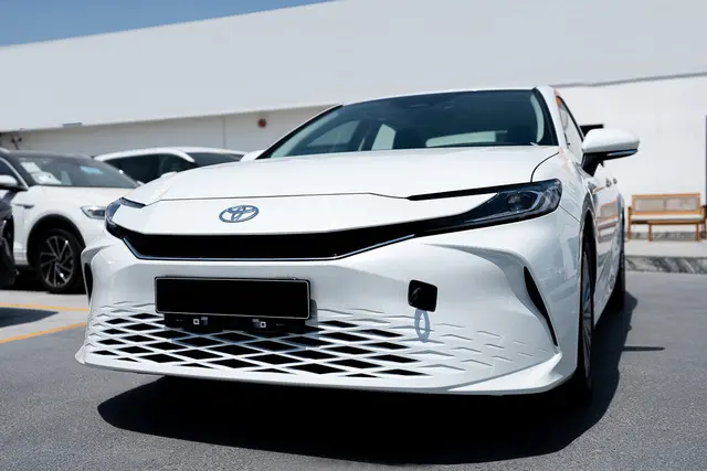 Toyota Camry Hybrid 2.0HGVP Luxury Edition