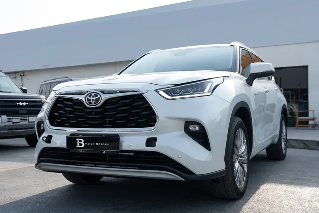 Toyota Highlander 2.5 Hybrid 4WD 7