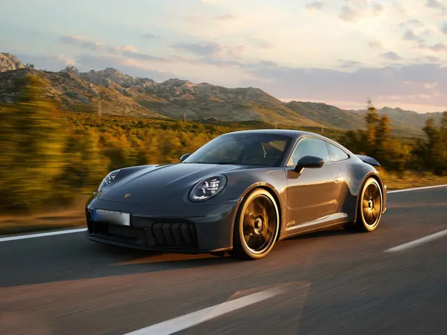 Porsche 911 Carrera GTS