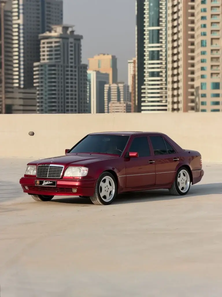 Mercedes-Benz E500 for sale in Dubai 1994 — photo 1