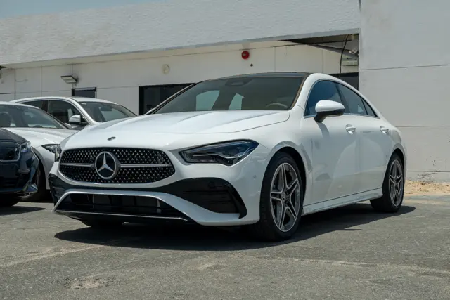 Mercedes-Benz CLA 200