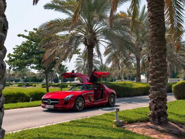 Mercedes-Benz SLS AMG