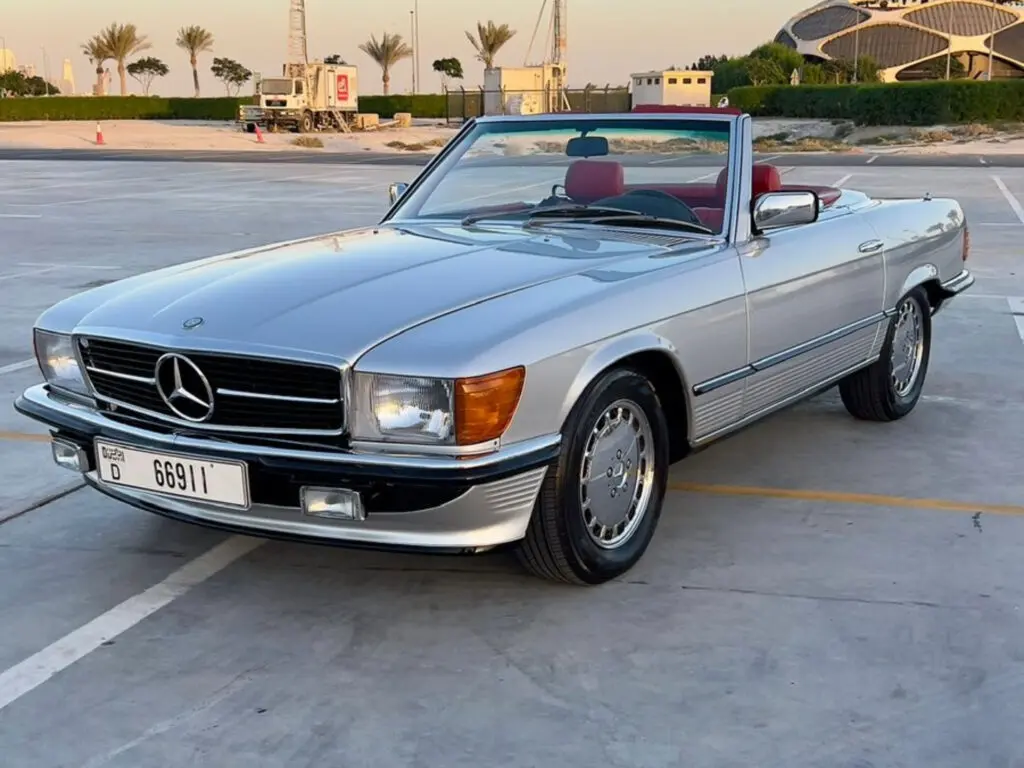 Mercedes-Benz 280sl 1984 — photo 1