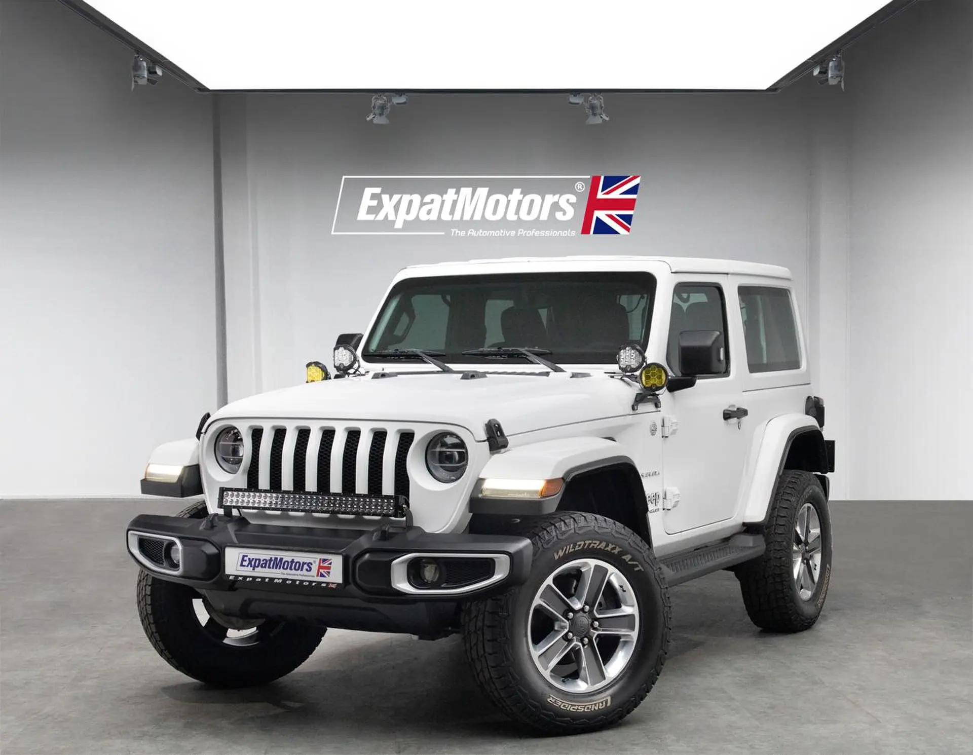 Jeep Wrangler Sahara 2019 — photo 1