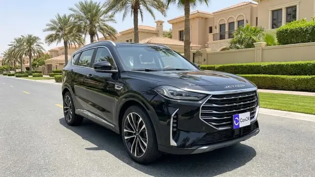 Jetour X 70 PLUS LUXURY in