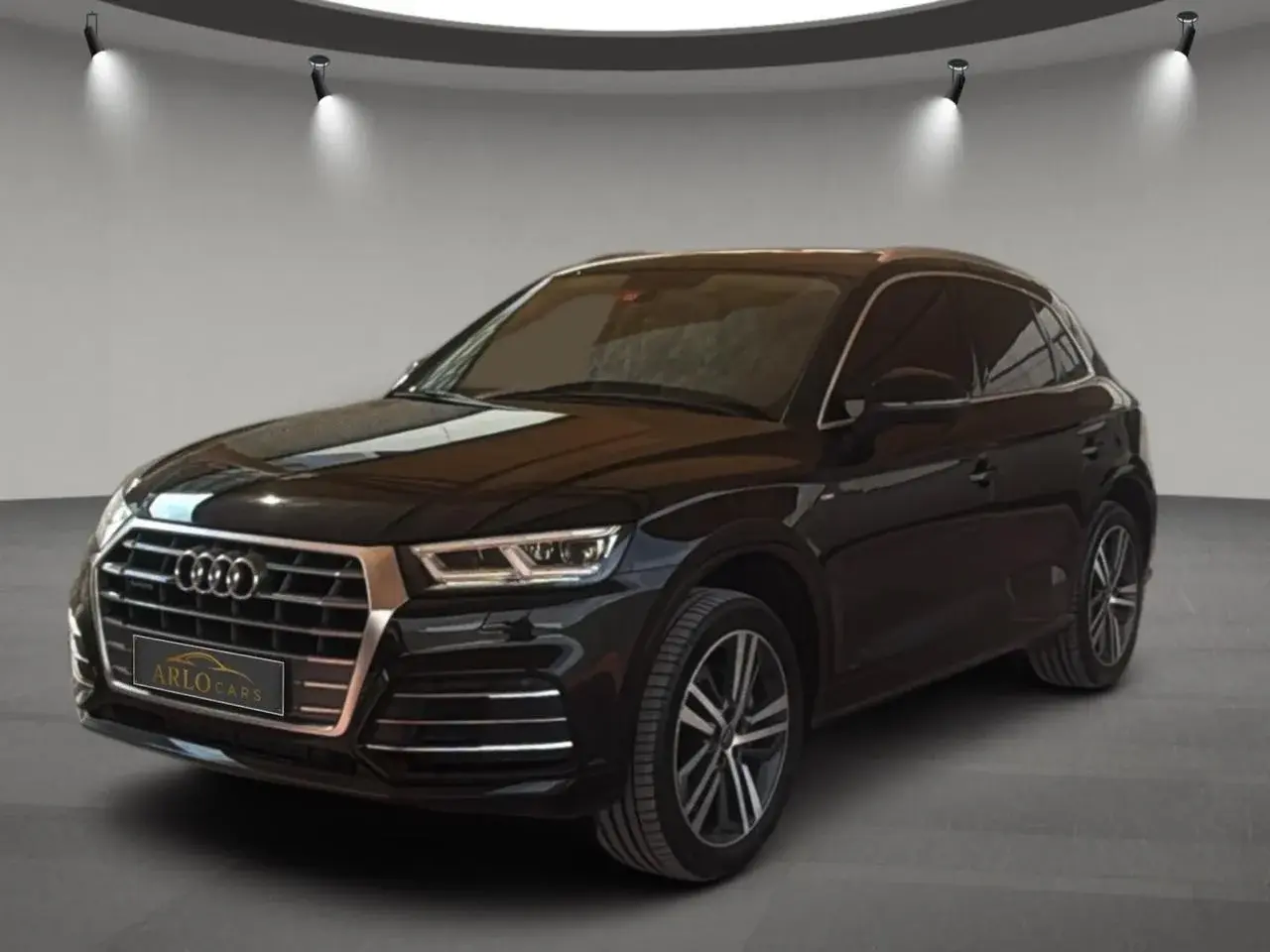 Audi Q5 45TFSI S Line 2018 — photo 1