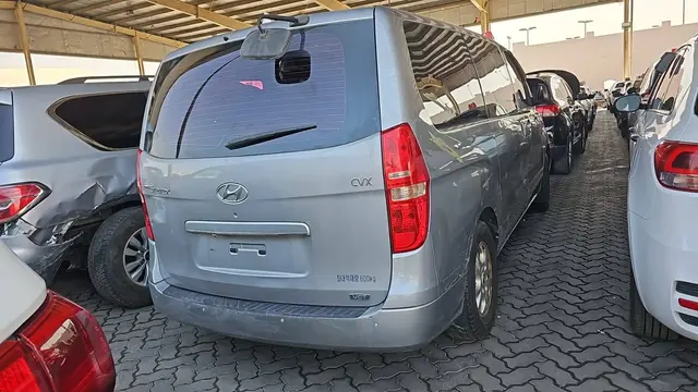 Hyundai Grand Starex