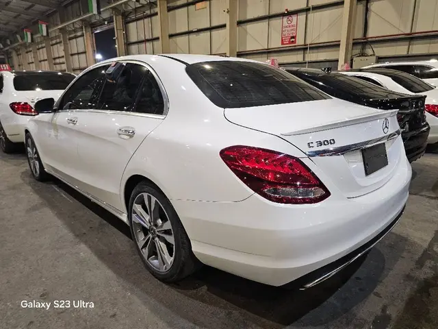 Mercedes-Benz C300