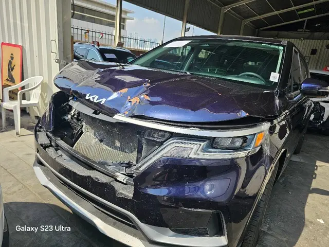 Kia Carnival LX