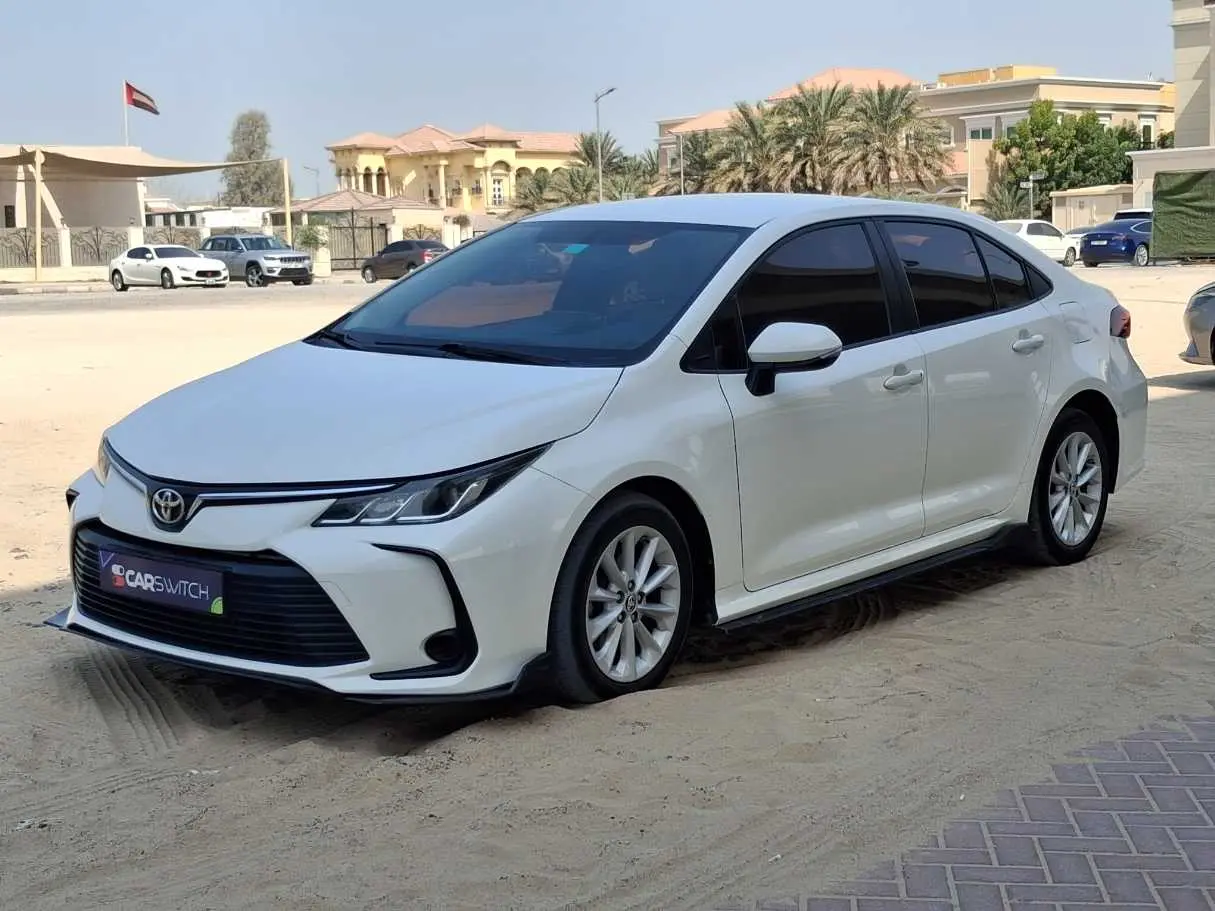 Toyota Corolla 2021 — photo 1
