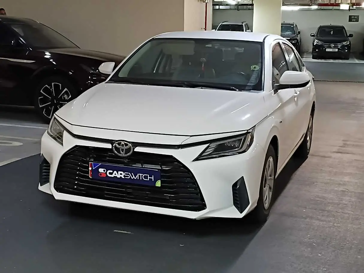 Toyota Yaris 2023 — photo 1