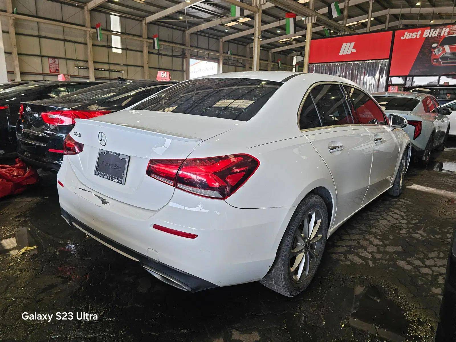 Mercedes-Benz A220