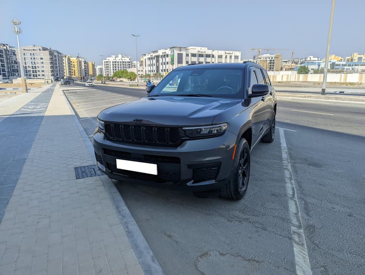 Jeep Grand CHEROKEE ALTITUDE in Dubai