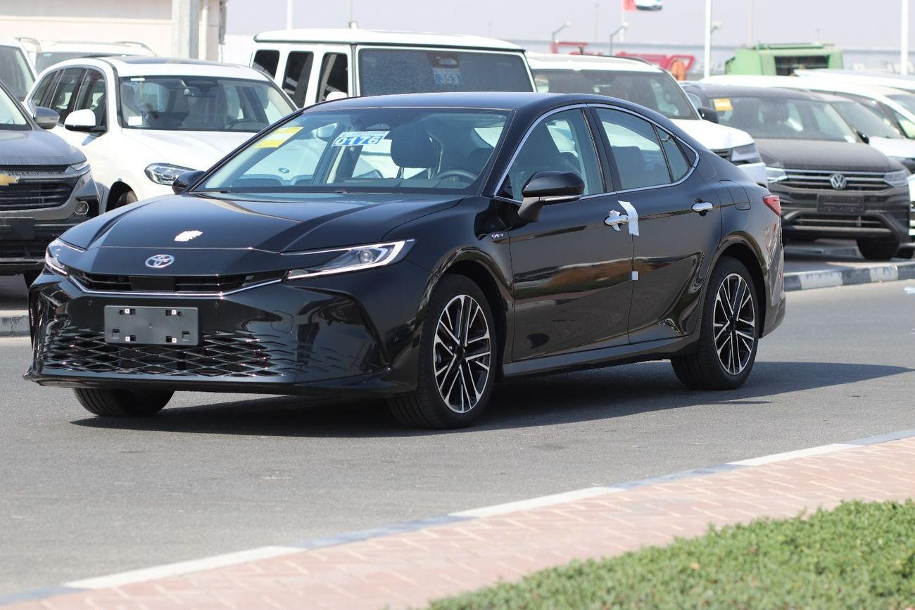 Toyota Camry Premium Full Option chinese 2025 — photo 1