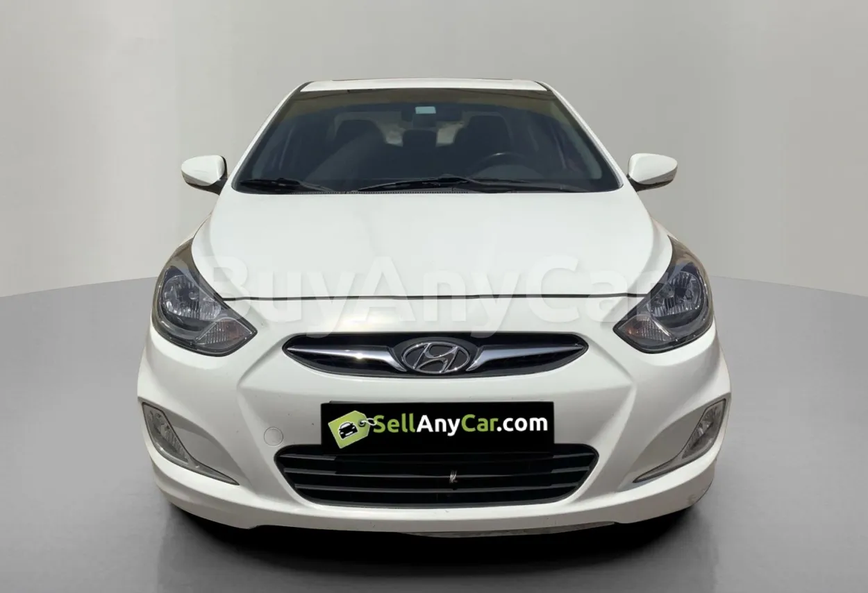 Hyundai Accent 2014 — photo 1
