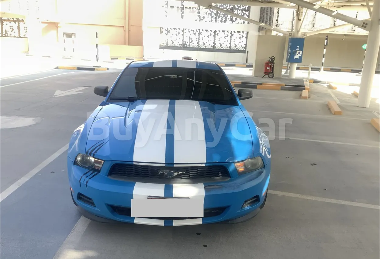 Ford Mustang 2011 — photo 1