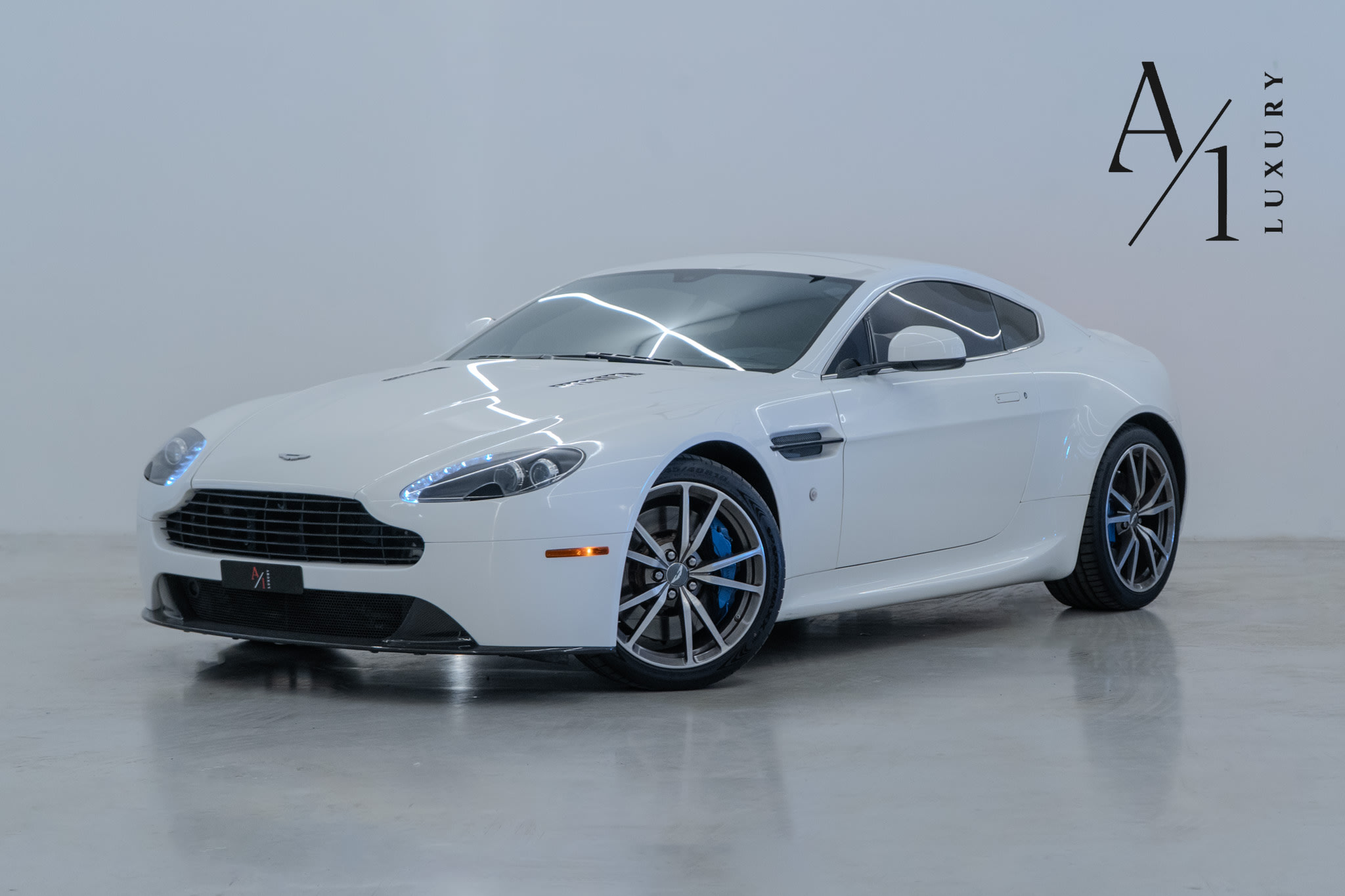 Aston Martin Vantage