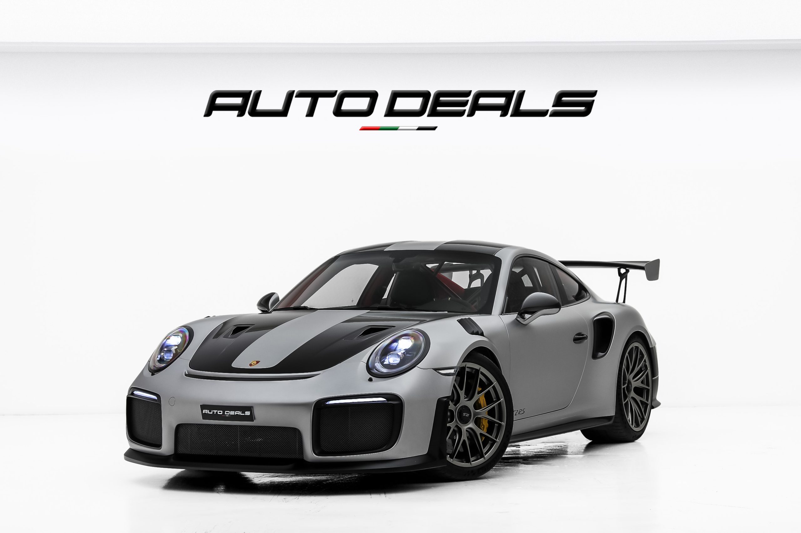 Porsche 911 GT2 RS Weissach Package