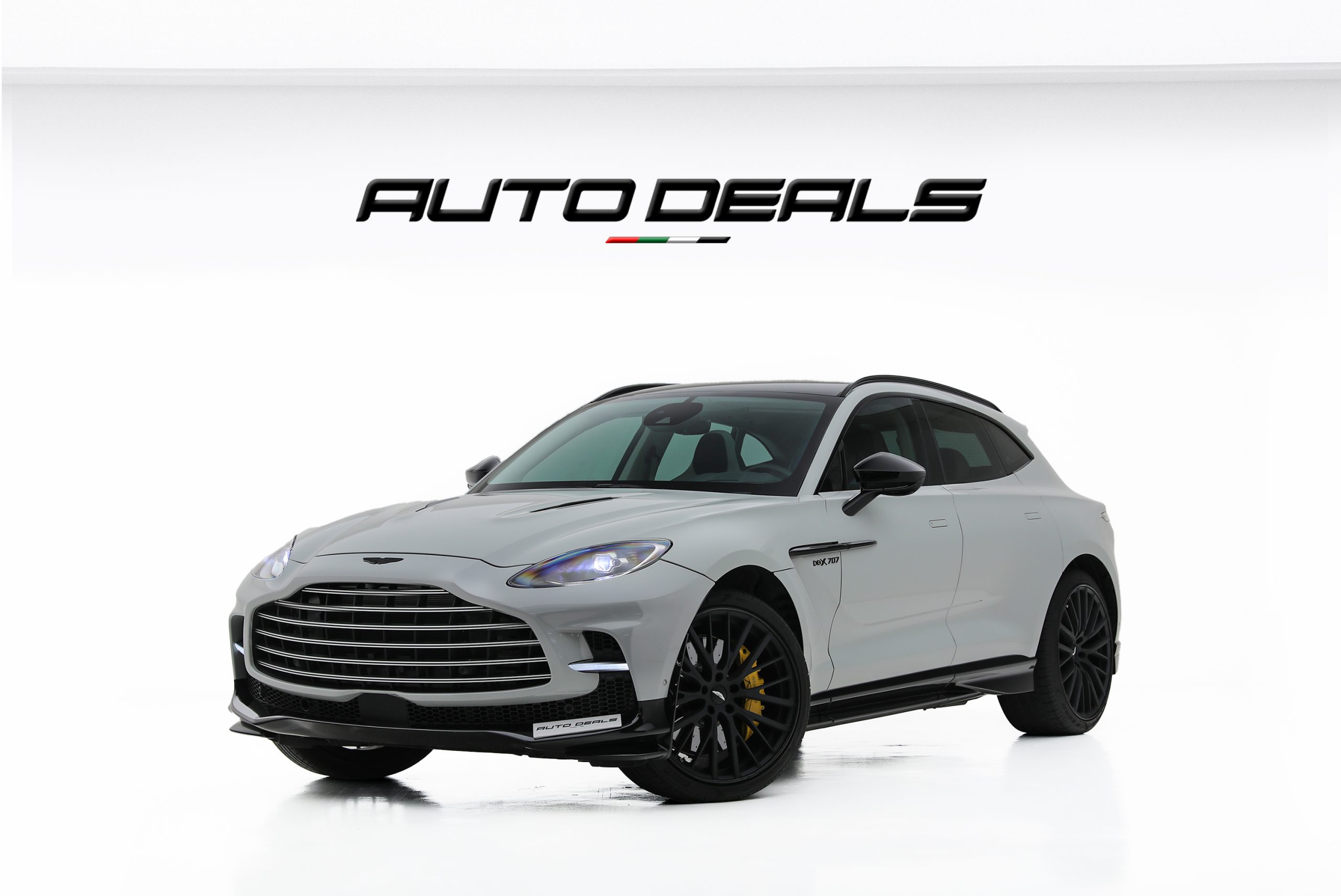 Aston Martin DBX 707
