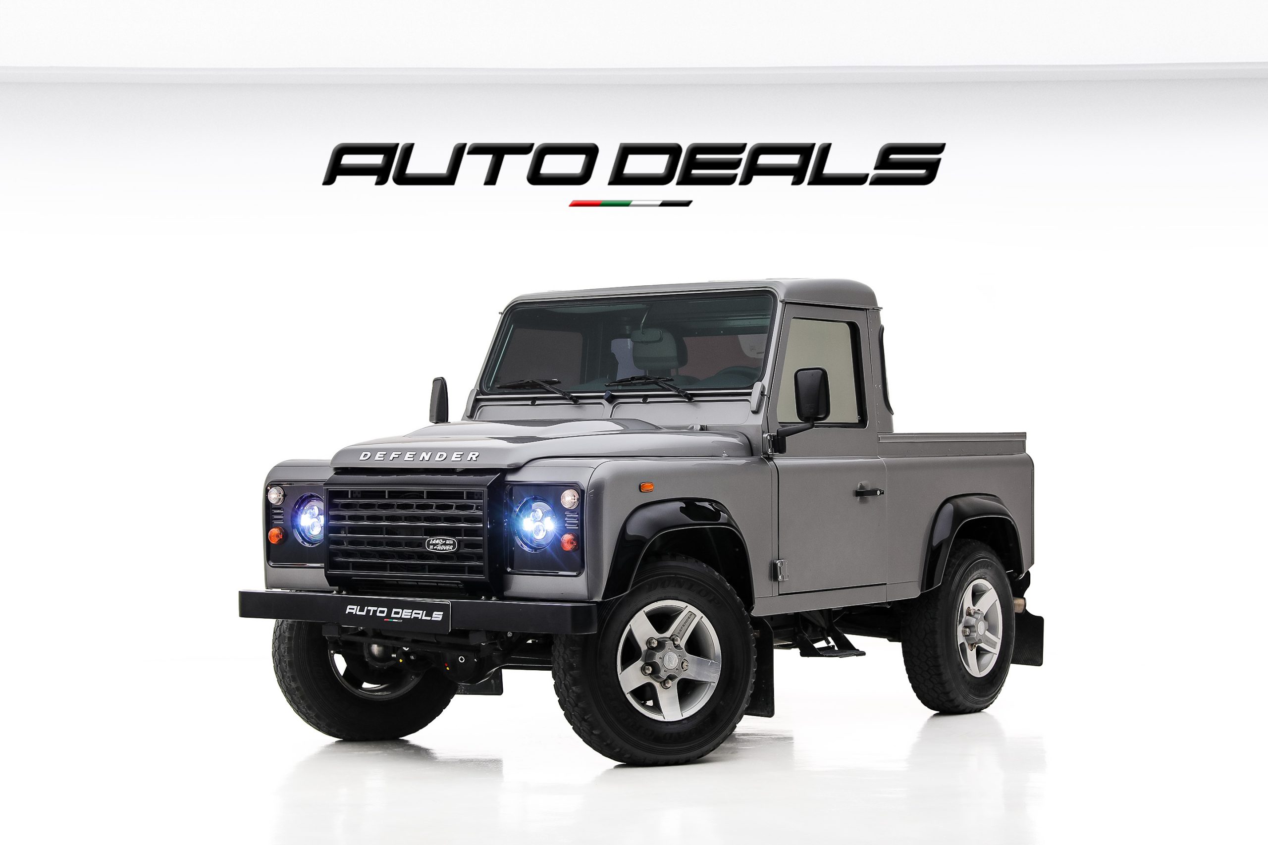 Land Rover Defender 90 Station Wagon 2