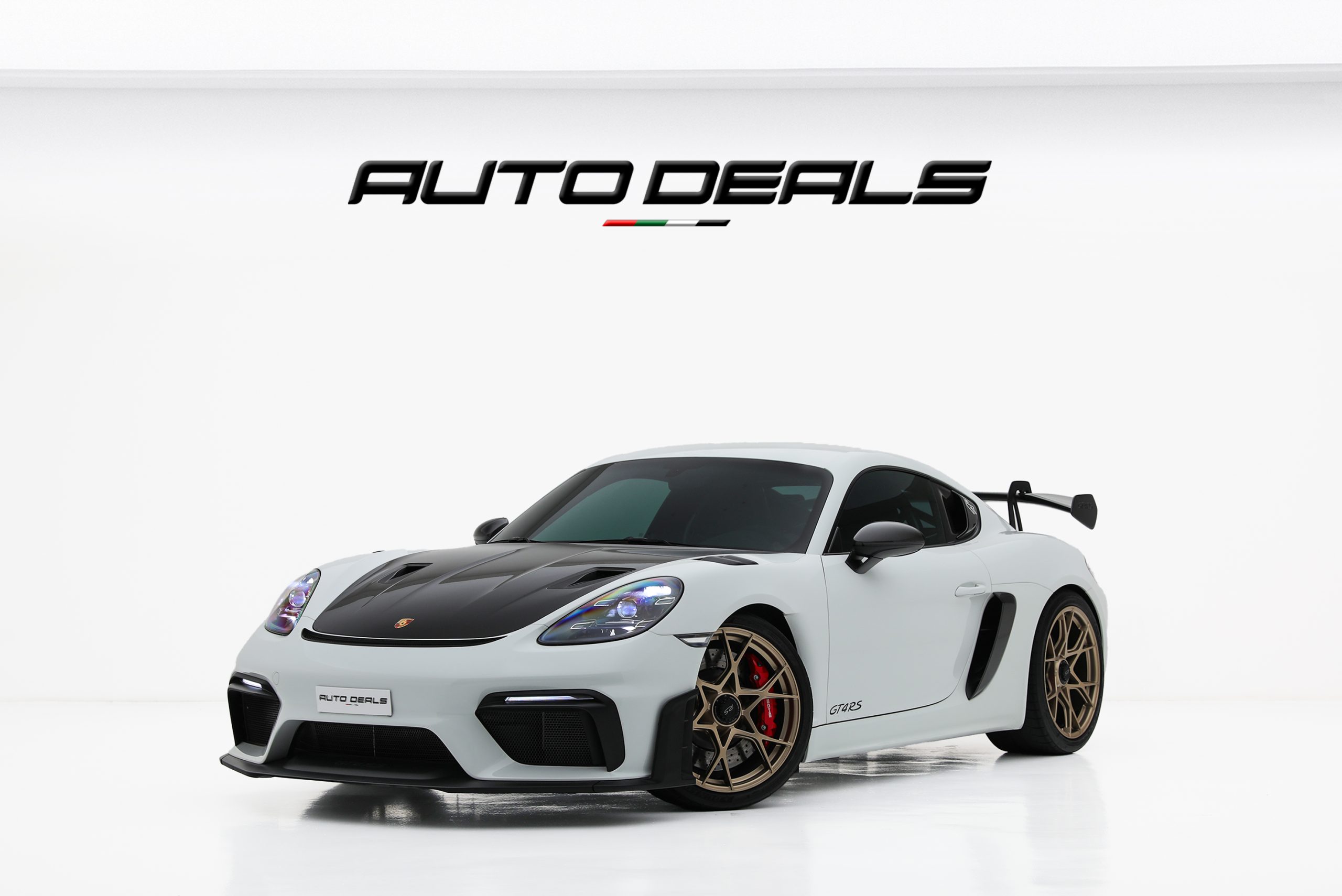 Porsche 718 Cayman GT4 RS Weissach