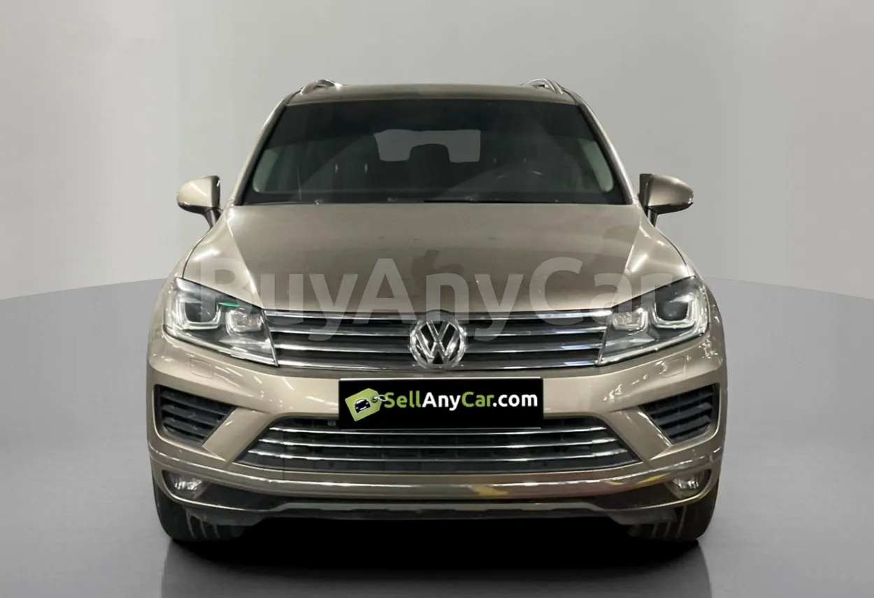 Volkswagen Touareg 2016 — photo 1