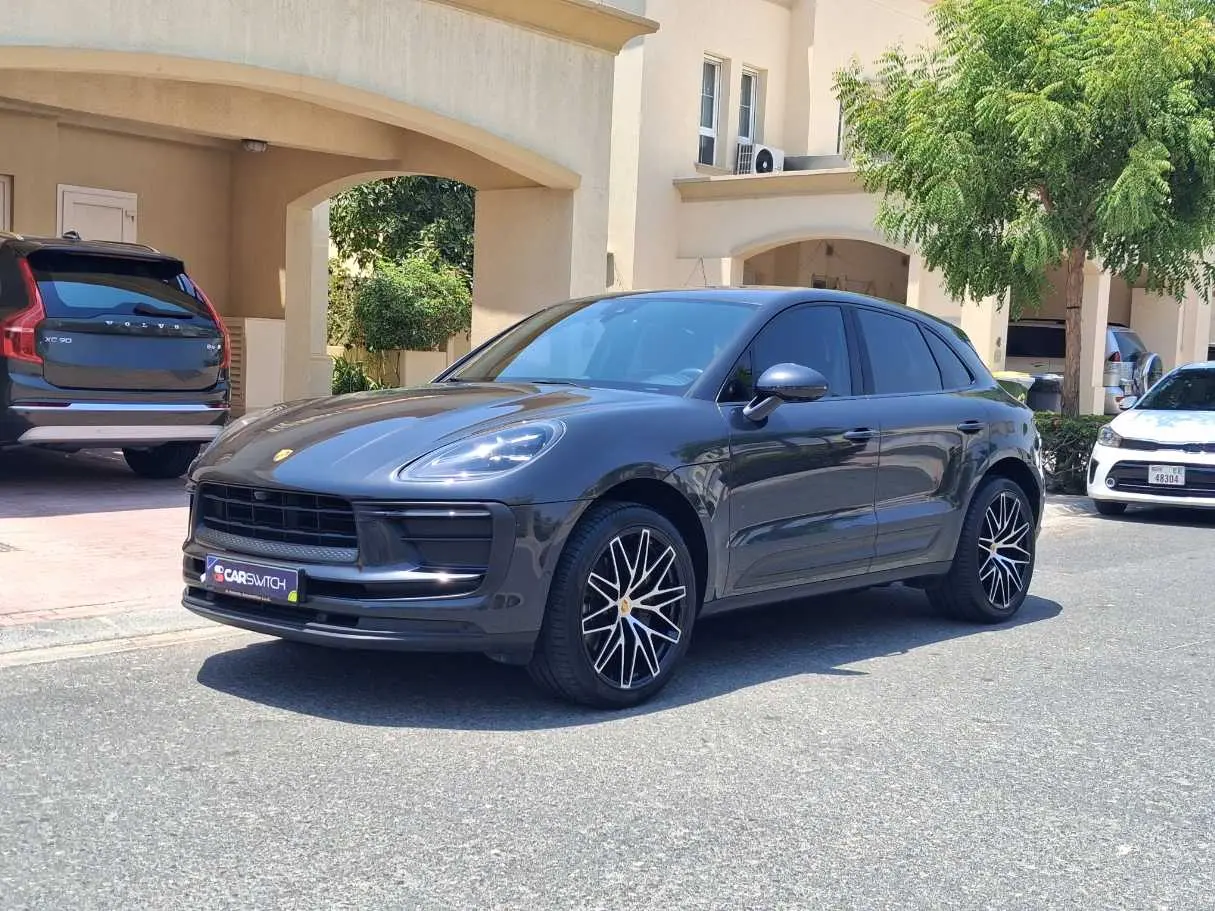 Porsche Macan 2022 — photo 1