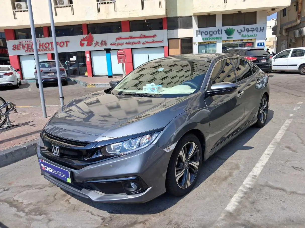Honda Civic 2020 — photo 1