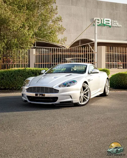 Aston Martin DBS