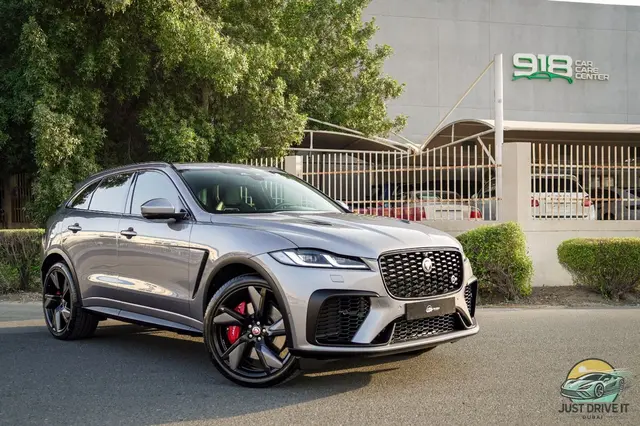 Jaguar F-pace