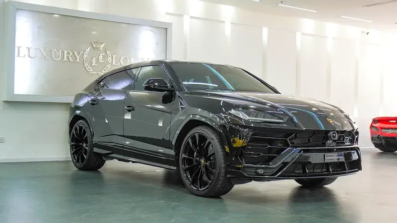 Lamborghini Urus 2021 — photo 1