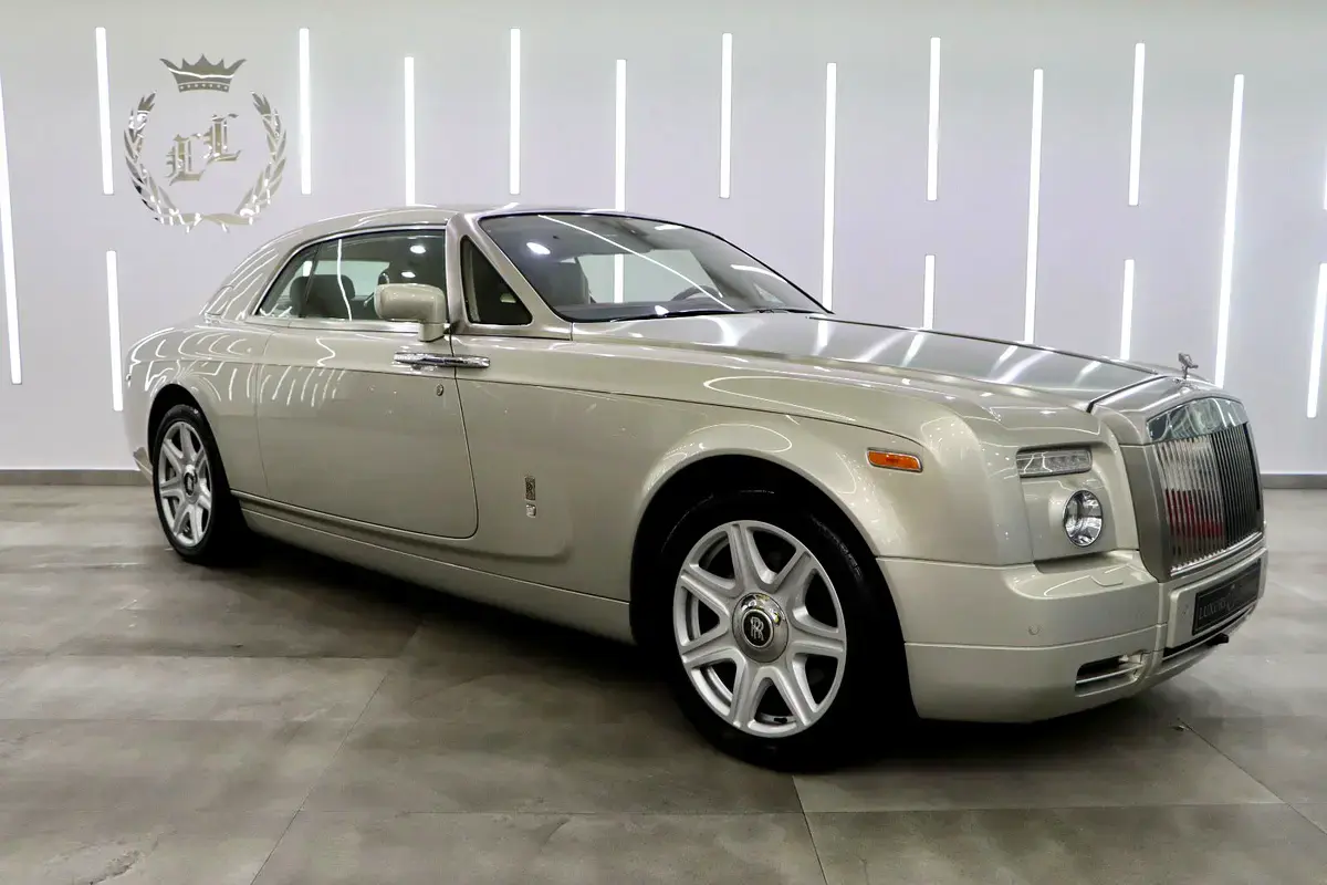 Rolls-Royce Phantom 2009 — photo 1