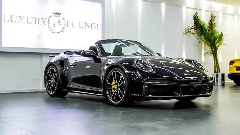 Porsche 911 2023 — photo 1