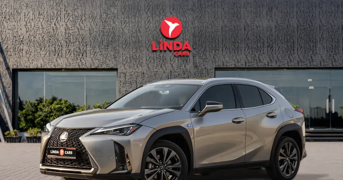 Lexus UX 2022 — photo 1
