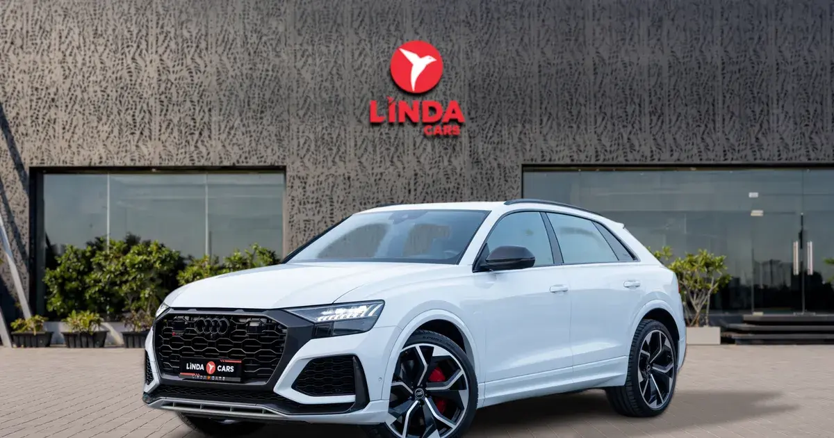 Audi RS Q8 2022 — photo 1