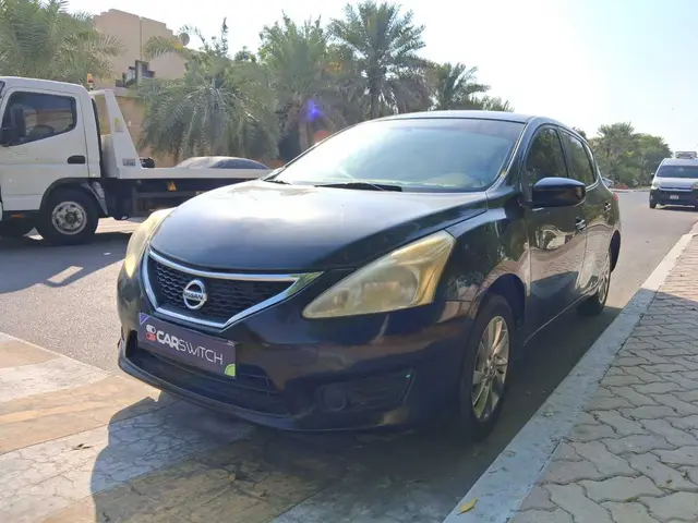 Nissan Tiida SV 1.6