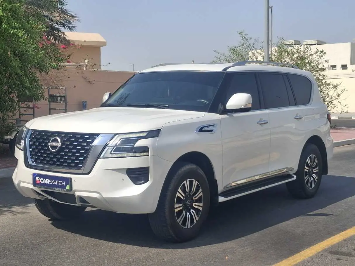 Nissan Patrol 2022 — photo 1