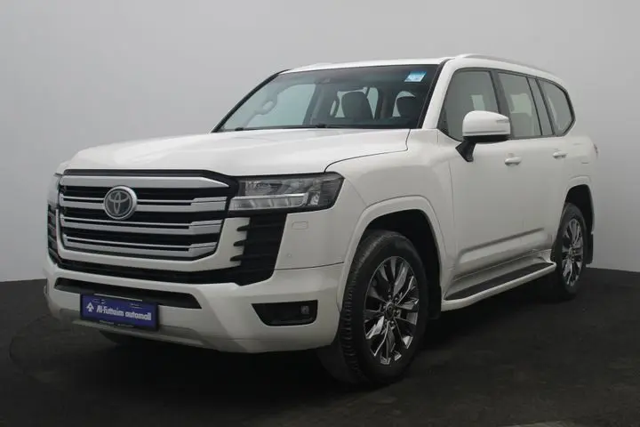 Toyota Land Cruiser 2023 — photo 1