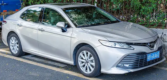 Toyota Camry Luxury